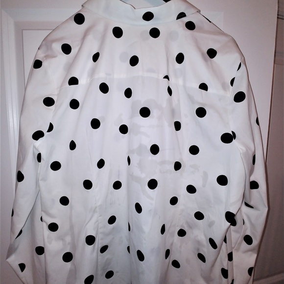 Worthington Long Sleeve Button Front Shirt. - Picture 3 of 7